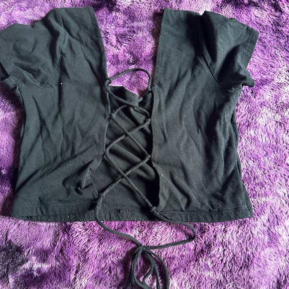 ❌SOLD❌ OPEN BACK CROP TOP - Picture 2 of 3